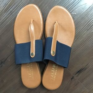 Italian Shoemakers slip-on sandal. Size 9.5.